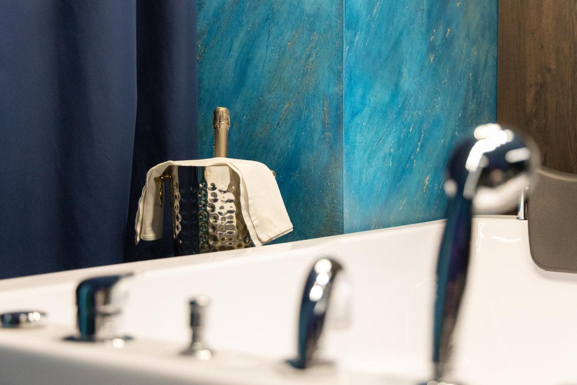 Mustafa Suites Wlora Zewnętrze zdjęcie