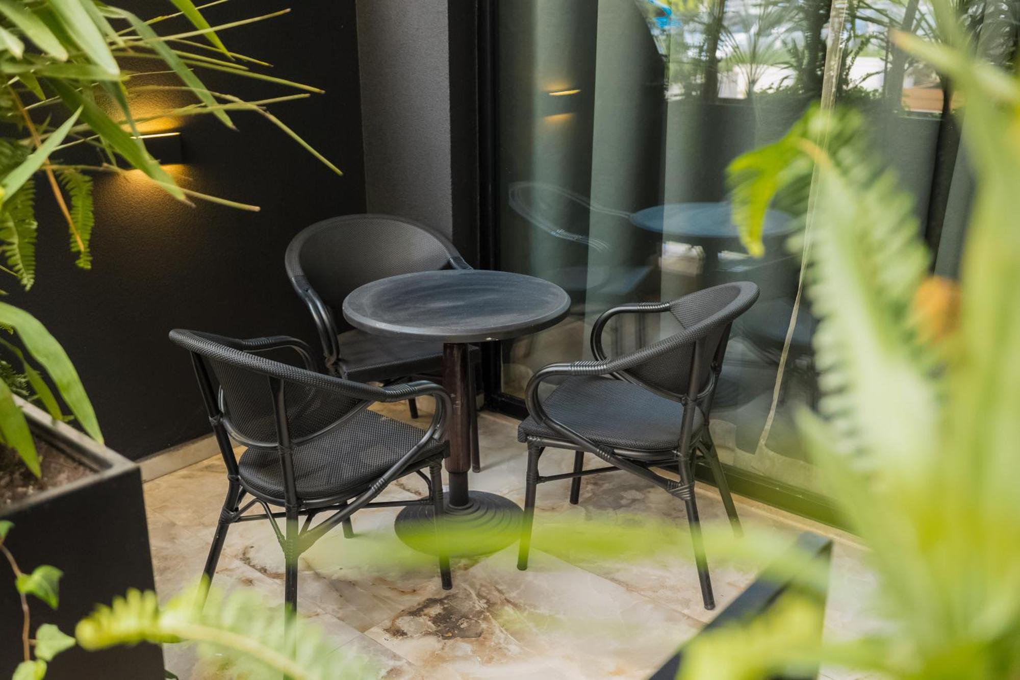 Mustafa Suites Wlora Zewnętrze zdjęcie